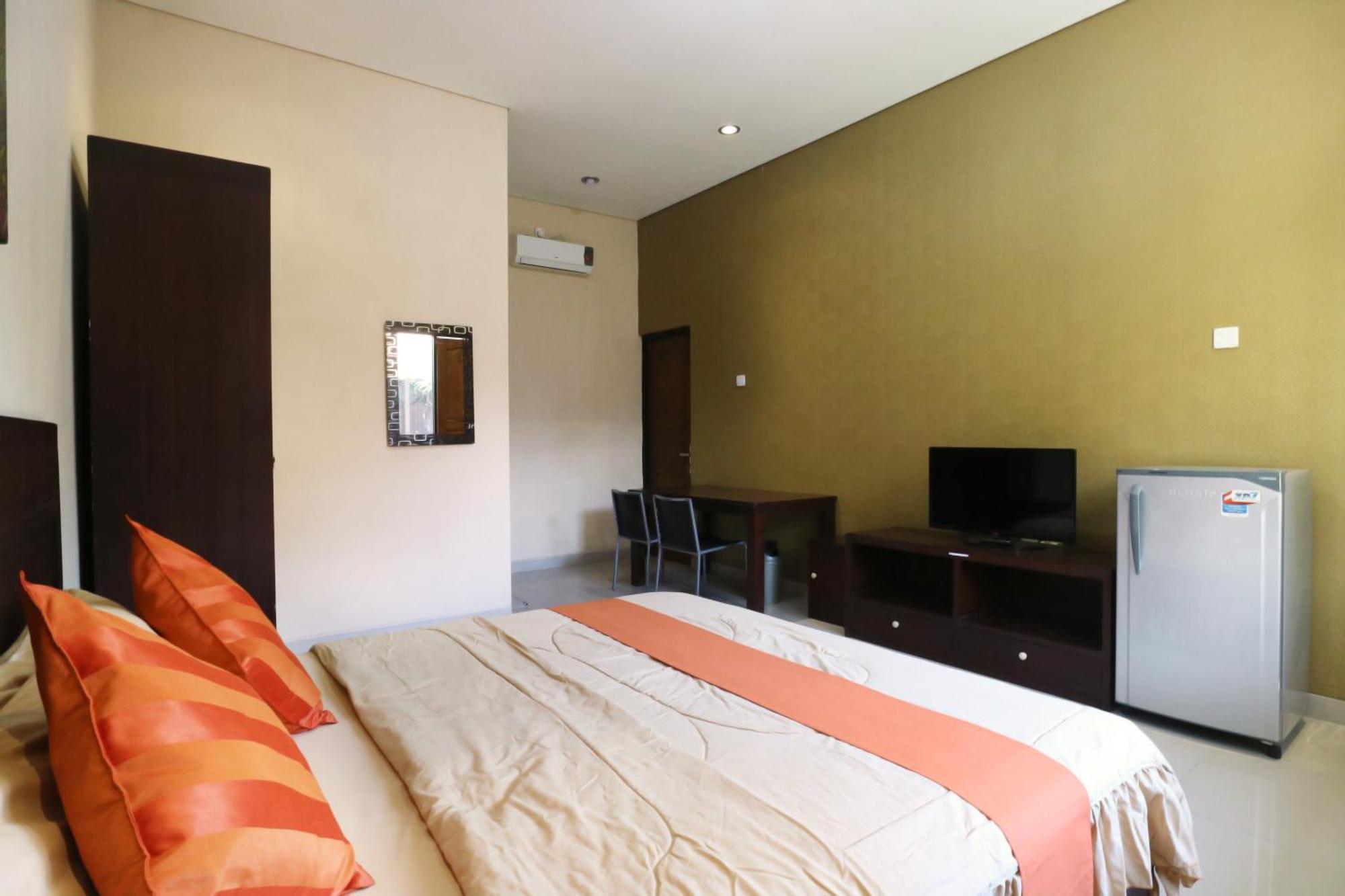 Hotel Dee Mansion Denpasar Esterno foto